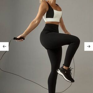 NWT- Monday Body Activewear Set- Large